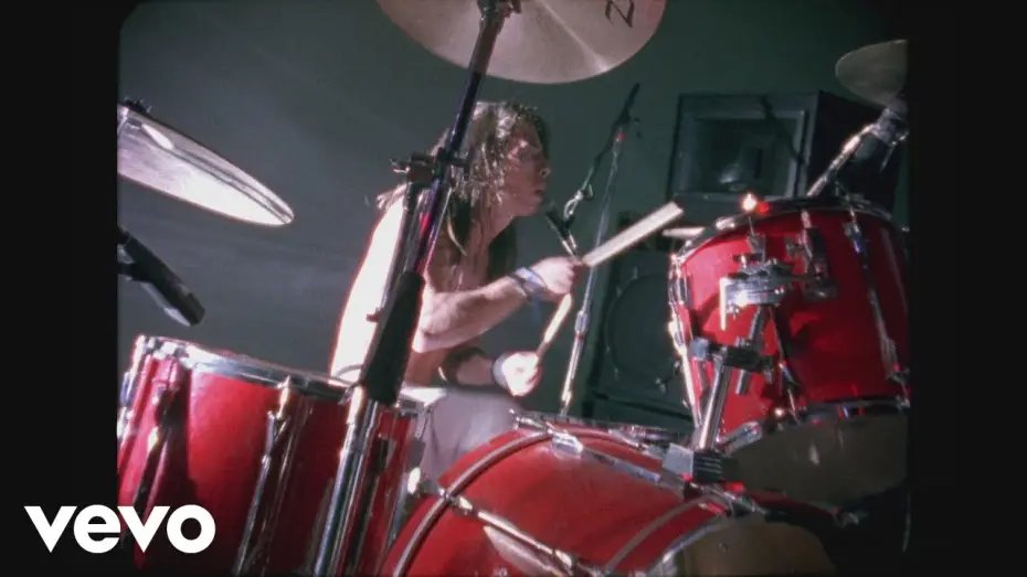 Видео к фильму Nirvana: Live at the Paramount — Nirvana - Smells Like Teen Spirit (Live At The Paramount, Seattle / 1991)