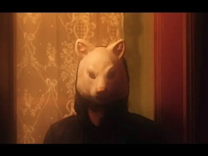 Видео к фильму Тебе конец! | T&Uacute; ERES EL SIGUIENTE (You're next) - Tr&aacute;iler Oficial Espa&ntilde;ol HD
