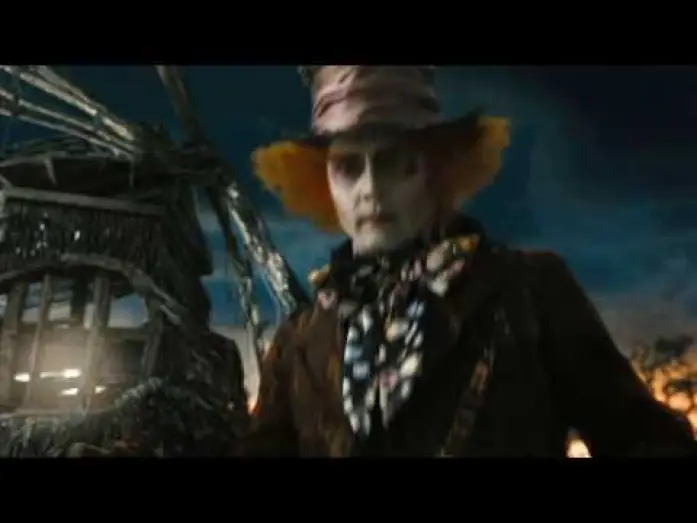 Видео к фильму Алиса в стране чудес | Disney Espa&ntilde;a | Teaser Trailer Espa&ntilde;ol Alicia en el Pa&iacute;s de las Maravillas de Tim Burton