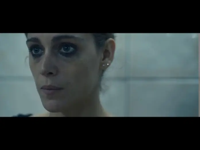 Видео к фильму Альпы — Alps - Trailer Italiano del film di Yorgos Lanthimos