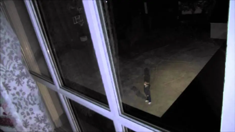 Видео к фильму Паранормальное явление 4 — Paranormal Activity 4 - Bande-annonce officielle VOST