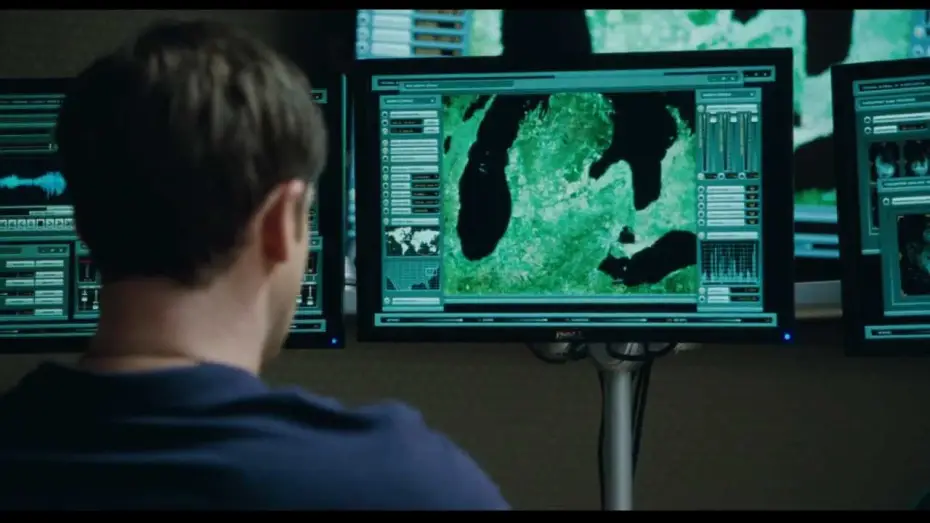 Видео к фильму Грязные игры — Sous Surveillance - Bande-annonce - VF HD