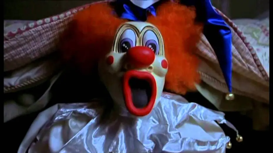 Видео к фильму Очень страшное кино 2 | ray mange une banane scary movie 2