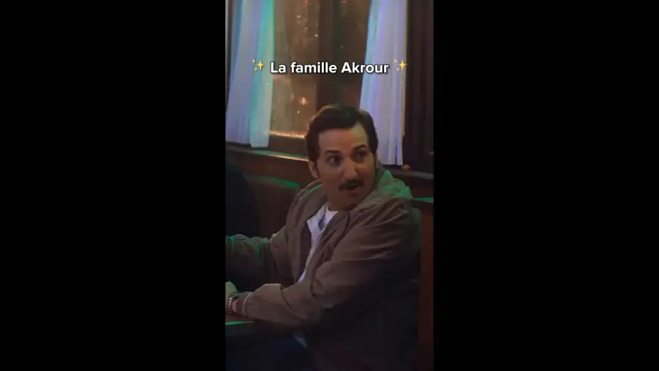 Видео к фильму Une Famille de B&acirc;tards | La famille Akrour c&rsquo;est la d&eacute;finition de "on choisit pas sa famille"  #primevideo