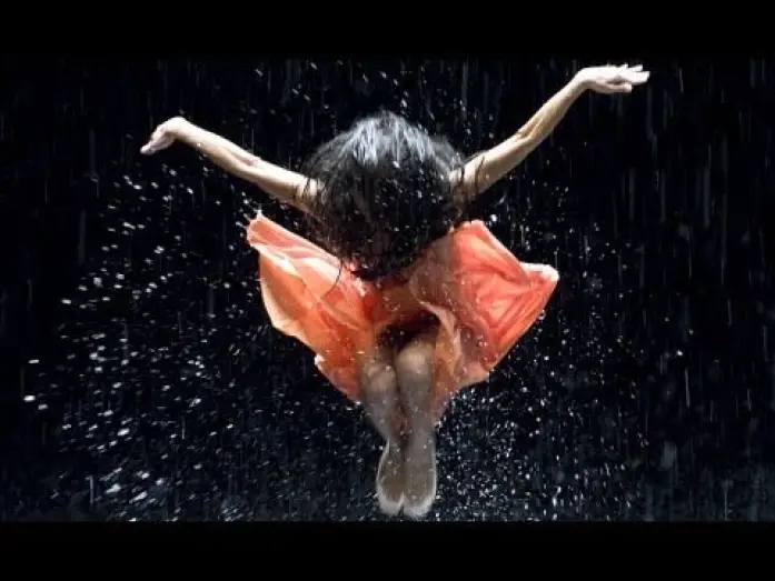 Видео к фильму Пина: Танец страсти в 3D | PINA - Bande annonce - de Wim Wenders pour Pina Bausch - 3D