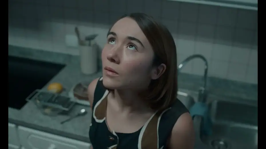 Видео к фильму Forastera | Official Trailer [Subtitled]