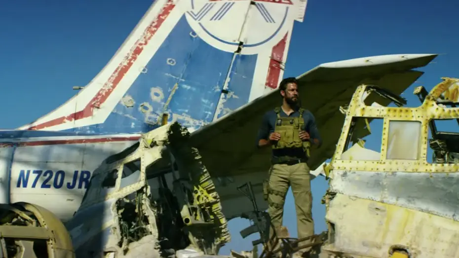Видео к фильму 13 часов: Тайные солдаты Бенгази | 13 HOURS: THE SECRET SOLDIERS OF BENGHAZI  - Trailer italiano ufficiale
