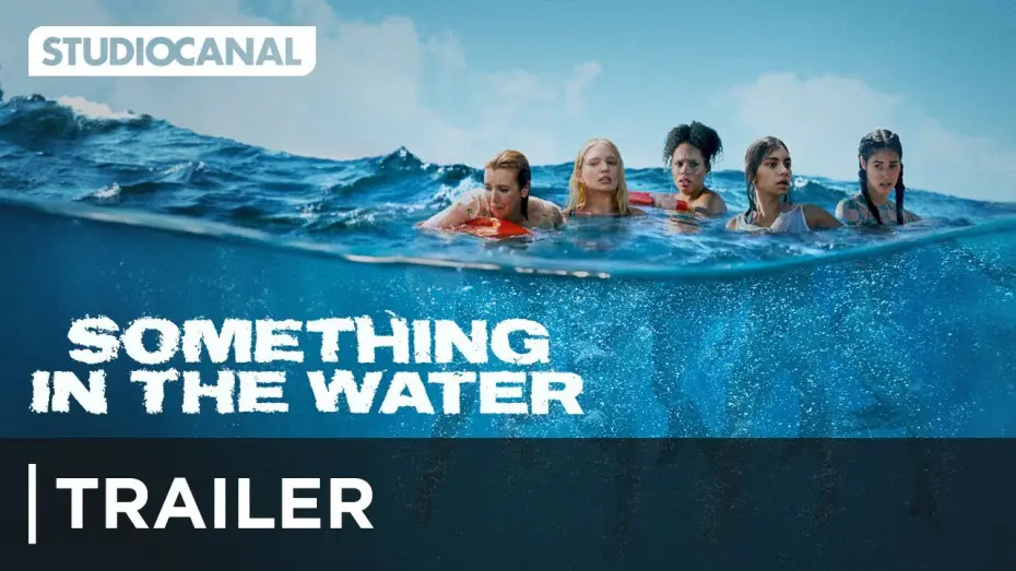 Видео к фильму Челюсти. Кровавый риф — SOMETHING IN THE WATER | Trailer Deutsch | Ab 5. September im Kino!