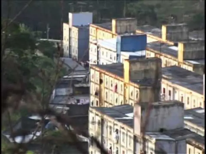 Видео к фильму Uma Cidade Chamada Tiradentes — Cidade Tiradentes - Uma cidade chamada Tiradentes
