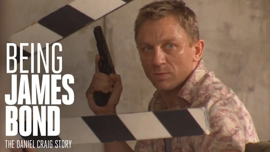 Видео к фильму Быть Джеймсом Бондом — ESSERE JAMES BOND | Trailer del documentario