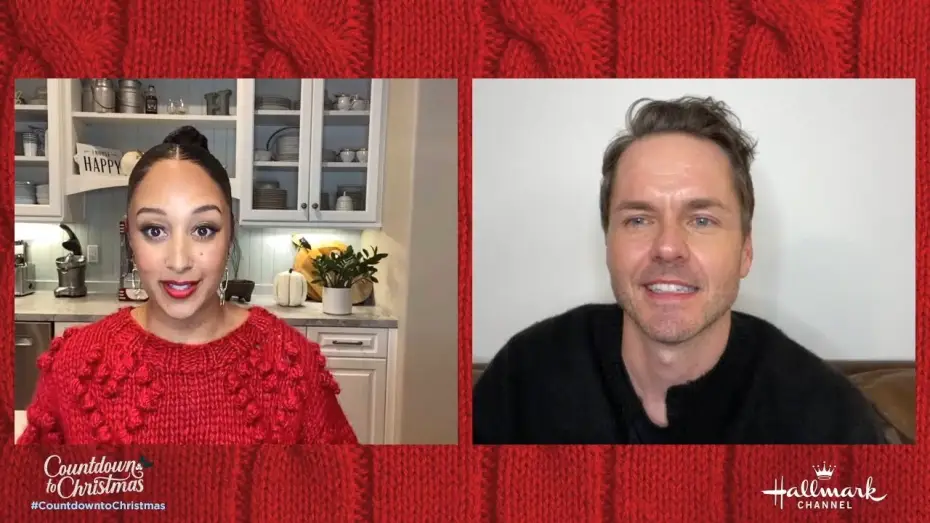 Видео к фильму Слежка за Сантой — The Santa Stakeout - Live - Hallmark Channel