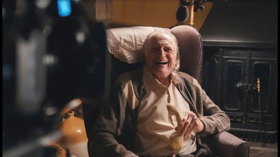 Видео к фильму Roy — David Bradley tells a joke on the set of ROY