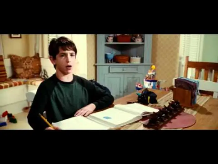 Видео к фильму Дневник слабака: Правила Родрика — Trailer "El Diario de Greg 2: La Ley de Rodrick"