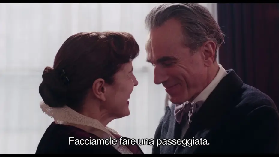 Видео к фильму Призрачная нить — IL FILO NASCOSTO con Daniel Day-Lewis - "La Casa di Woodcock" (sottotitoli in italiano)