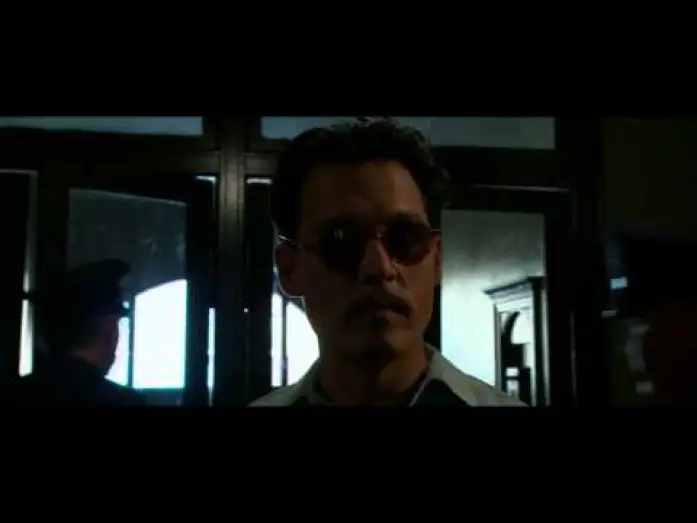 Видео к фильму Враг общества | Theatrical Trailer
