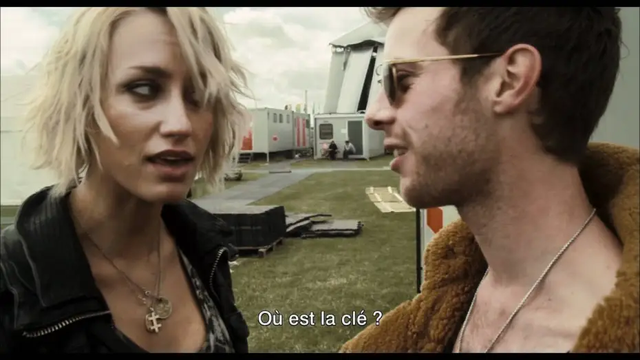 Видео к фильму Музыка нас связала — ROCK'N'LOVE - Extrait 4 "Adam, Morello et Lake "
