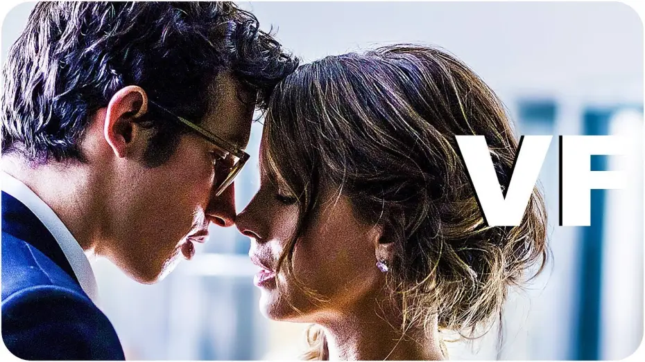 Видео к фильму Единственный живой парень в Нью-Йорке — LIAISONS À NEW YORK Bande Annonce VF (2018)