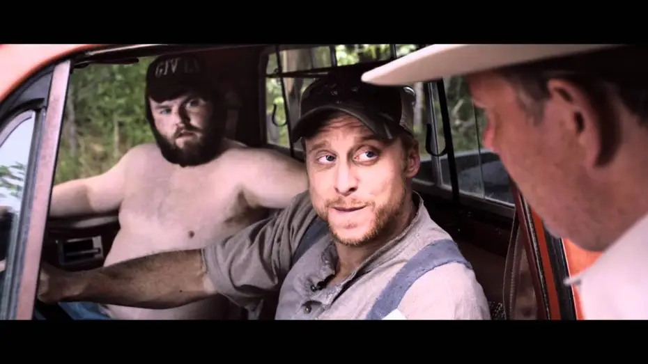 Видео к фильму Убойные каникулы — TUCKER & DALE FIGHTENT LE MAL - Extrait 1 - VF