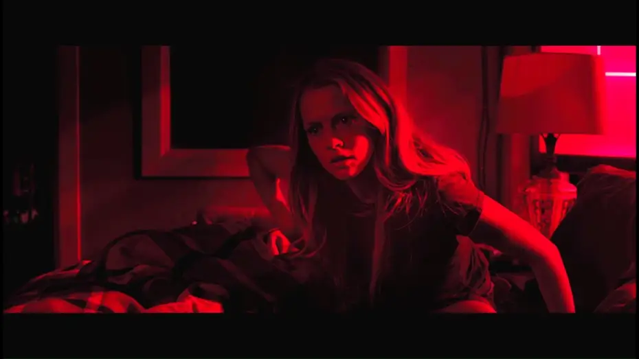 Видео к фильму И гаснет свет&hellip; | Lights Out - Terrore nel buio - Trailer Italiano Ufficiale | HD