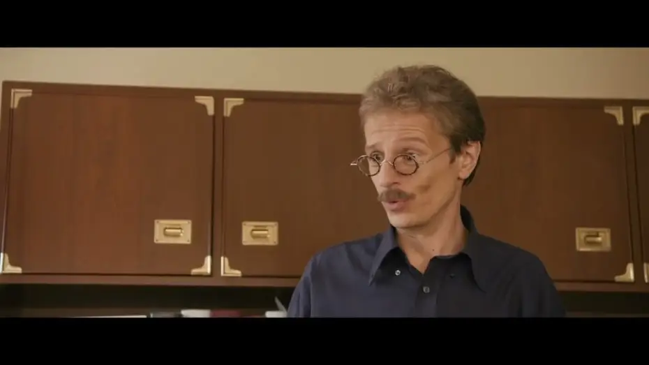 Видео к фильму Рабие Курназ против Джорджа Буша — UNA MAMMA CONTRO G.W. BUSH - TRAILER UFFICIALE