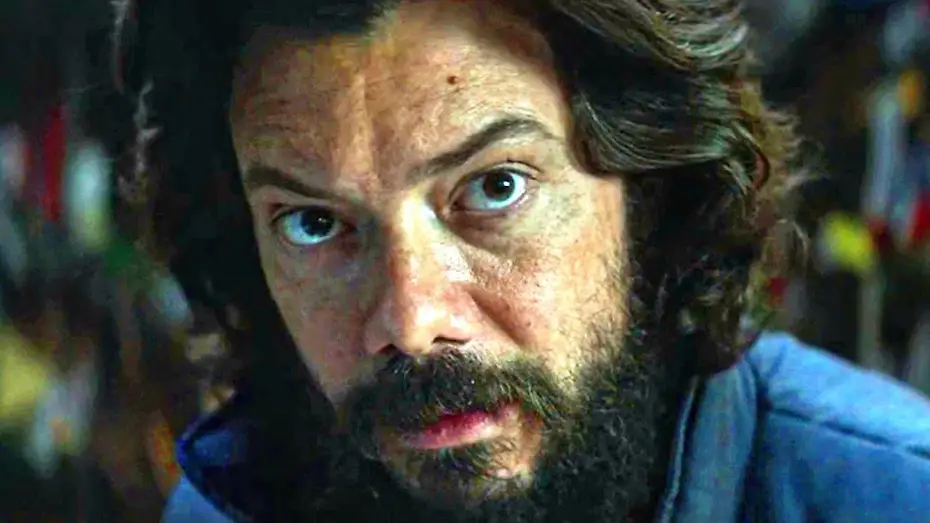 Видео к фильму Хранитель тайн — LA MALETA Bande Annonce (2023) Álvaro Morte, Action