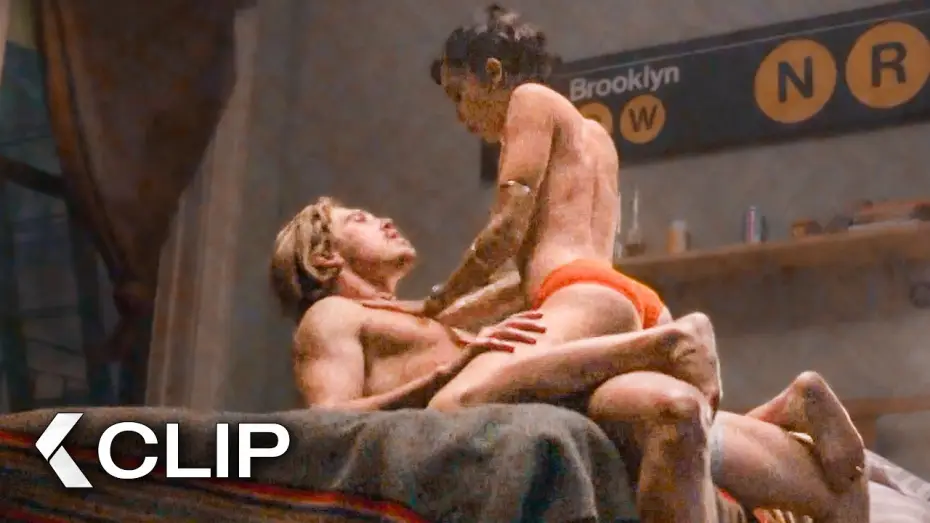 Видео к фильму Пойман с поличным | Austin Butler & Zo&euml; Kravitz Kissing Scene