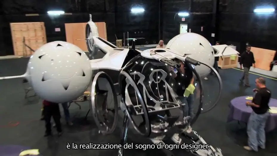 Видео к фильму Обливион | Sul set di Oblivion: la navicella "Bubbleship" (sottotitoli in italiano)