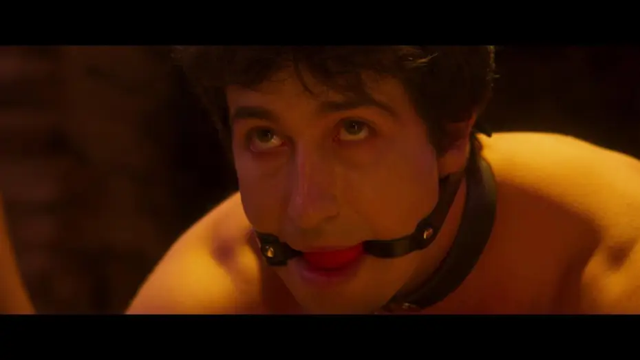 Видео к фильму Red Latex | L&aacute;tex Rojo (International Trailer)