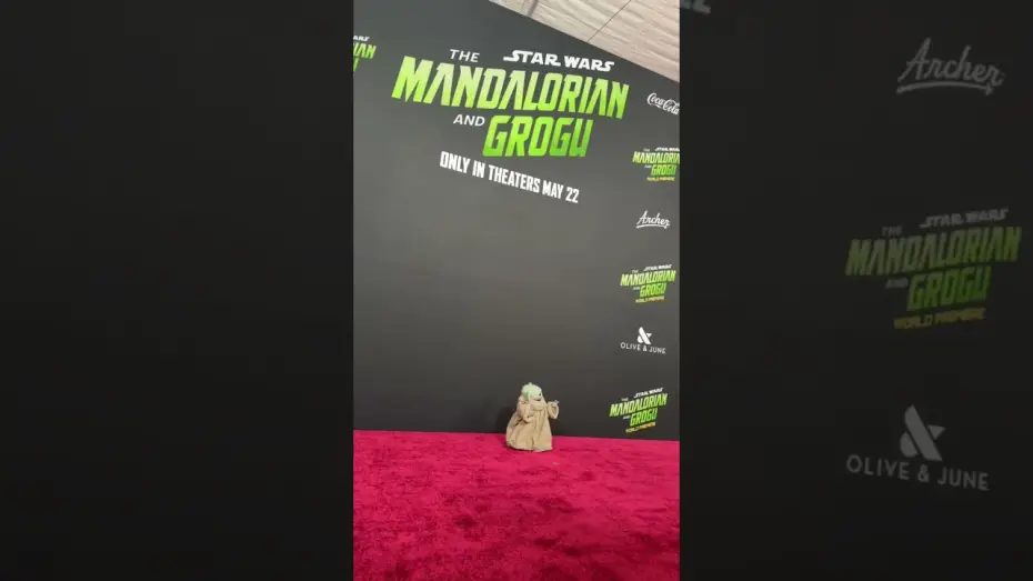 Видео к фильму Мандалорец и Грогу | Grogu on the Red Carpet