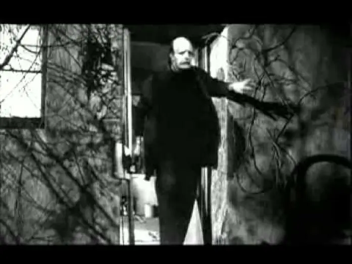 Видео к фильму Молодой Франкенштейн | El jovencito Frankenstein tr&aacute;iler en castellano