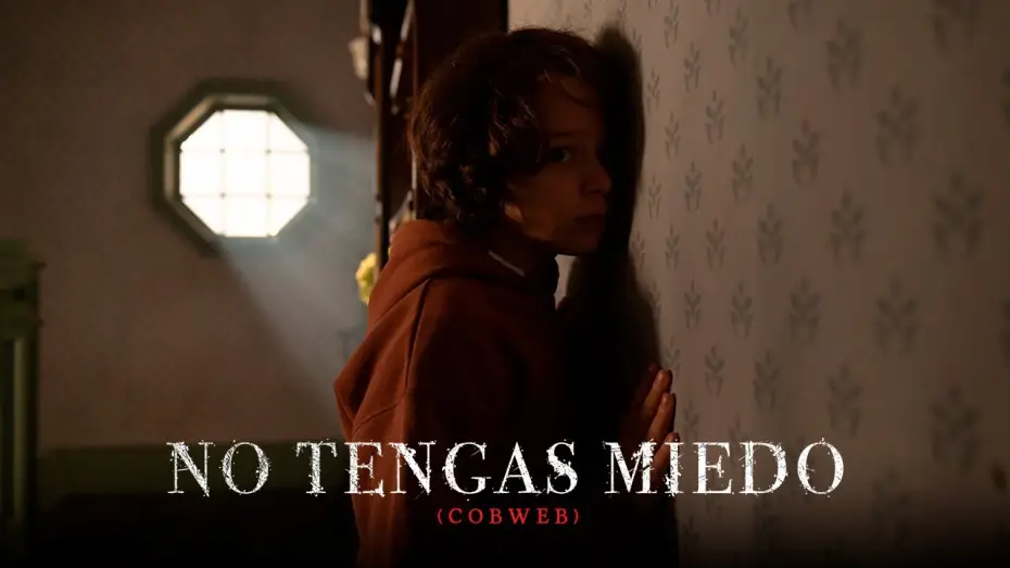 Видео к фильму В паутине страха | NO TENGAS MIEDO (COBWEB) - Tr&aacute;iler (VE)