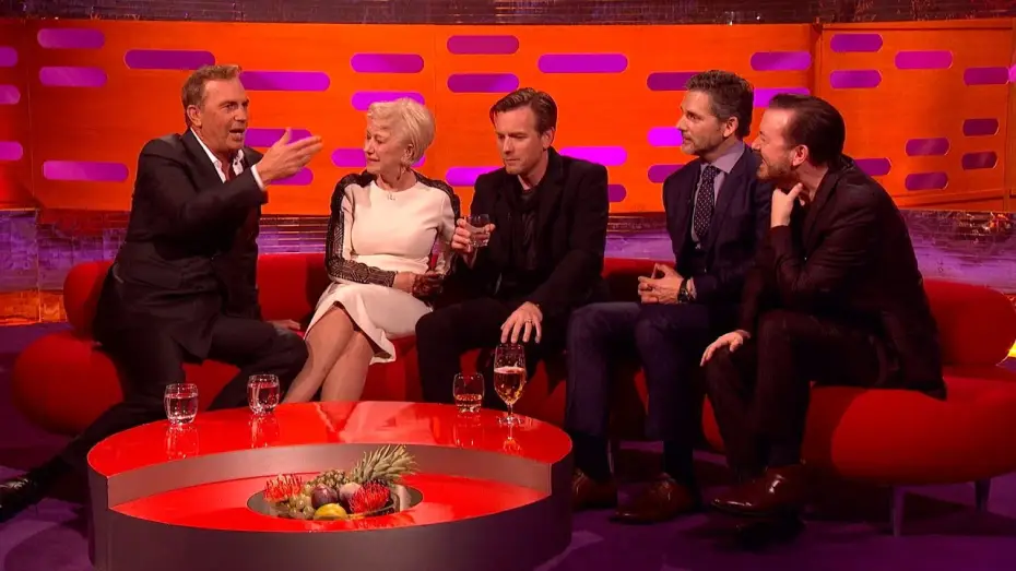 Видео к фильму Танцующий с волками | Kevin Costner talks about directing the wolves in 'Dancing with Wolves' - The Graham Norton Show