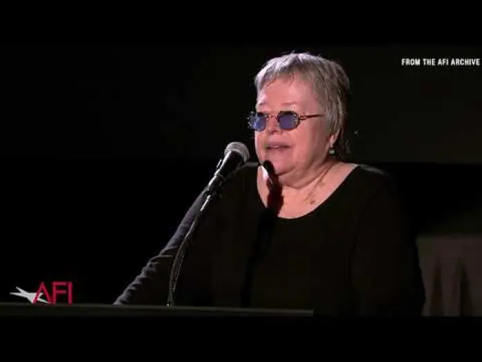 Видео к фильму Мизери | Kathy Bates on making MISERY