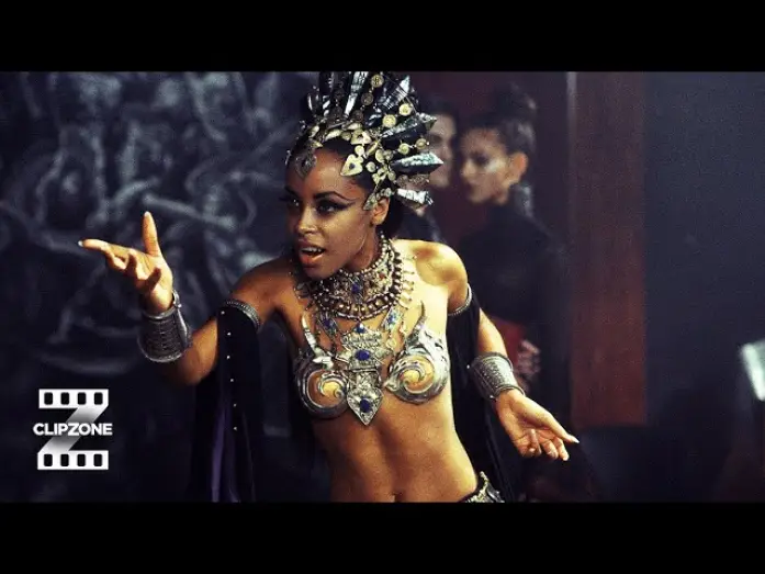 Видео к фильму Королева проклятых | Aaliyah Makes Her Entrance As Queen Akasha