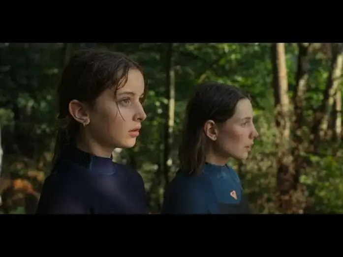 Видео к фильму Na druh&eacute; straně l&eacute;ta | The Other Side of Summer (Vojtěch Strakat&yacute;, 2025) HD TRAILER
