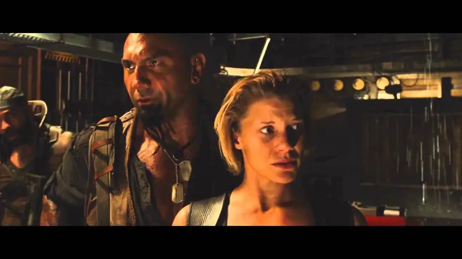 Видео к фильму Риддик | Riddick - Trailer final en espa&ntilde;ol (HD)
