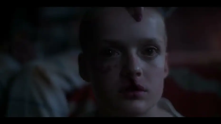 Видео к фильму Верни её из мёртвых | "La mejor pel&iacute;cula de terror del a&ntilde;o"