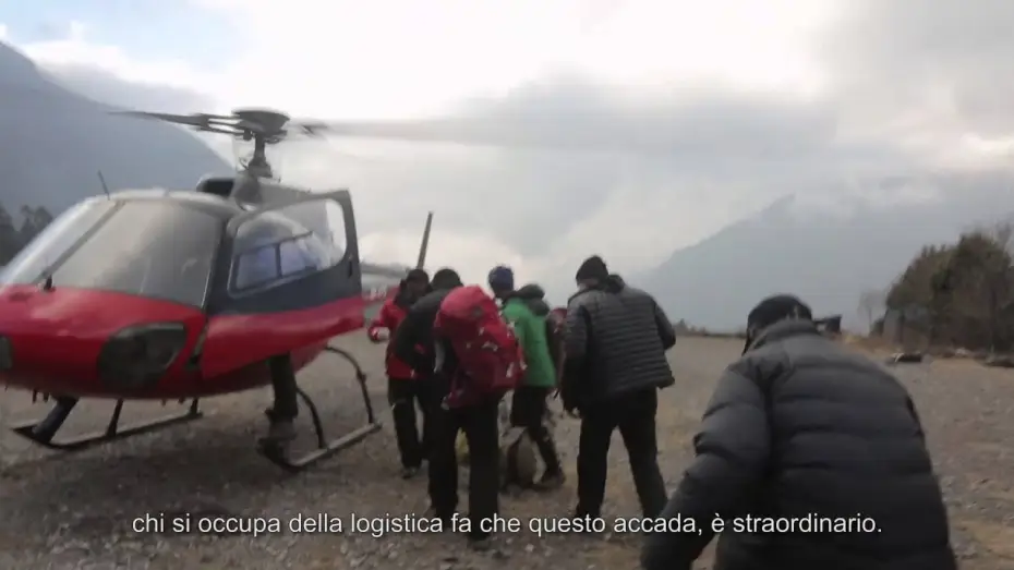 Видео к фильму Эверест | EVEREST - Featurette "Girare tra le montagne" (sottotitoli in italiano)