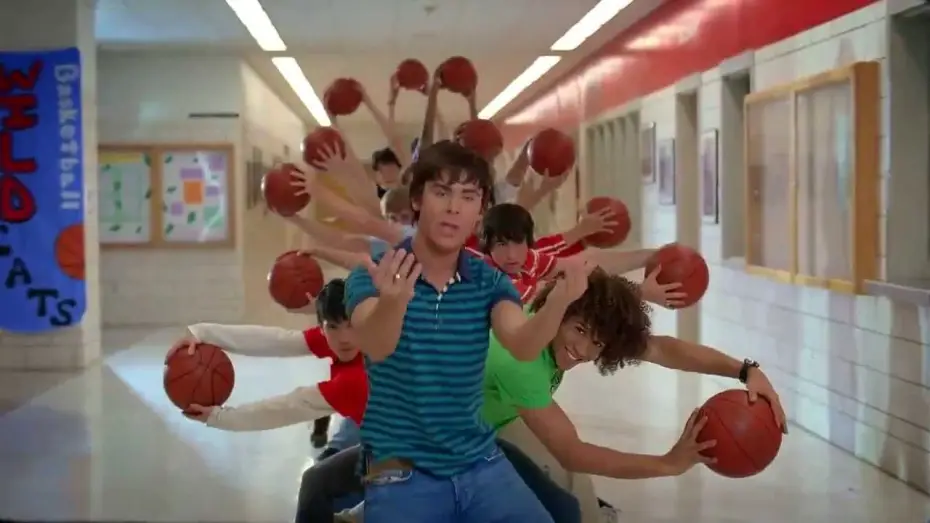 Видео к фильму Классный мюзикл: Каникулы | High School Musical 2 - What Time Is It