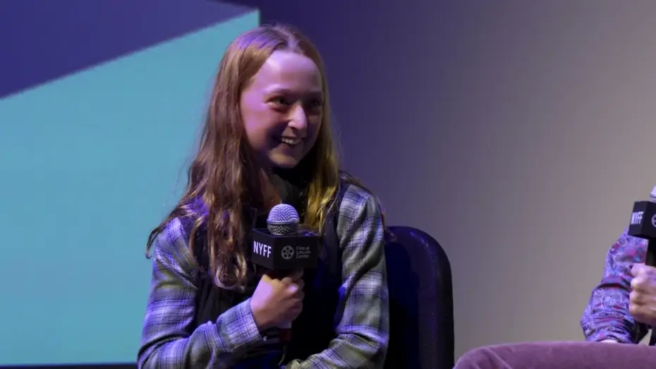 Видео к фильму Планета Джанет | Annie Baker & Zoe Ziegler on Janet Planet, Distinct Perspectives and Mothers
