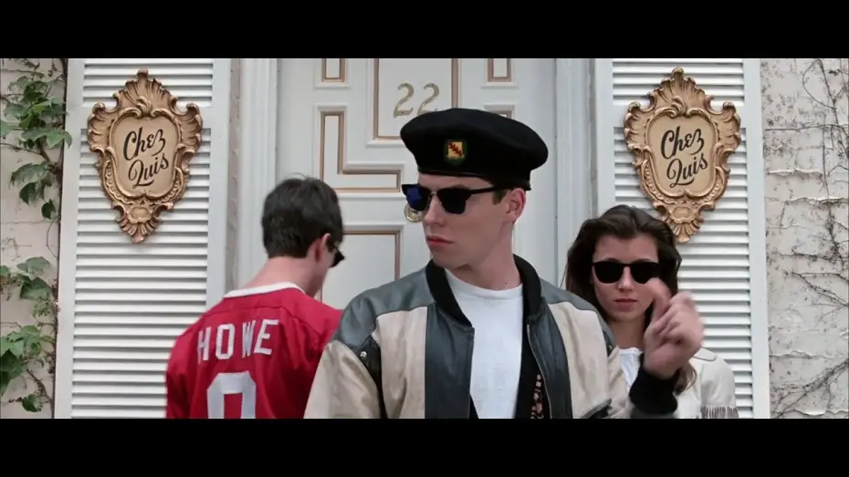 Видео к фильму Выходной день Ферриса Бьюллера | La Folle Journ&eacute;e de Ferris Bueller (1986) Bande-annonce fran&ccedil;aise VF- HD