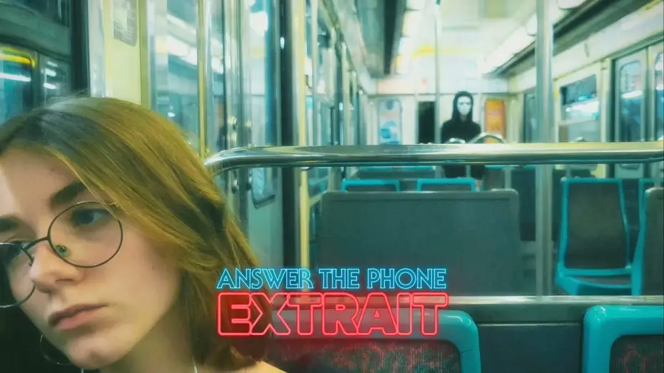 Видео к фильму Answer The Phone — ANSWER THE PHONE - Extrait "Le Métro" (2026)
