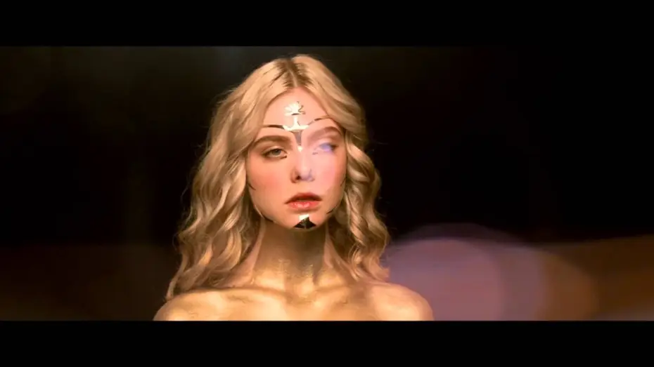 Видео к фильму Неоновый демон | The Neon Demon - Teaser Trailer Ufficiale Italiano | HD