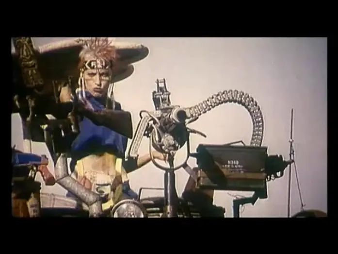 Видео к фильму Танкистка | Tank Girl - Bande Annonce [VF]