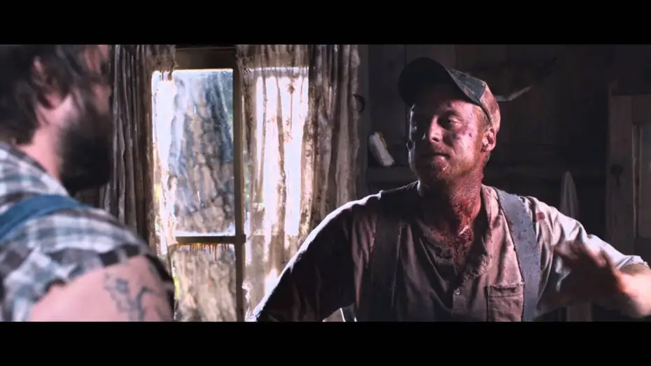 Видео к фильму Убойные каникулы — TUCKER & DALE FIGHTENT LE MAL - Extrait 3 - VF