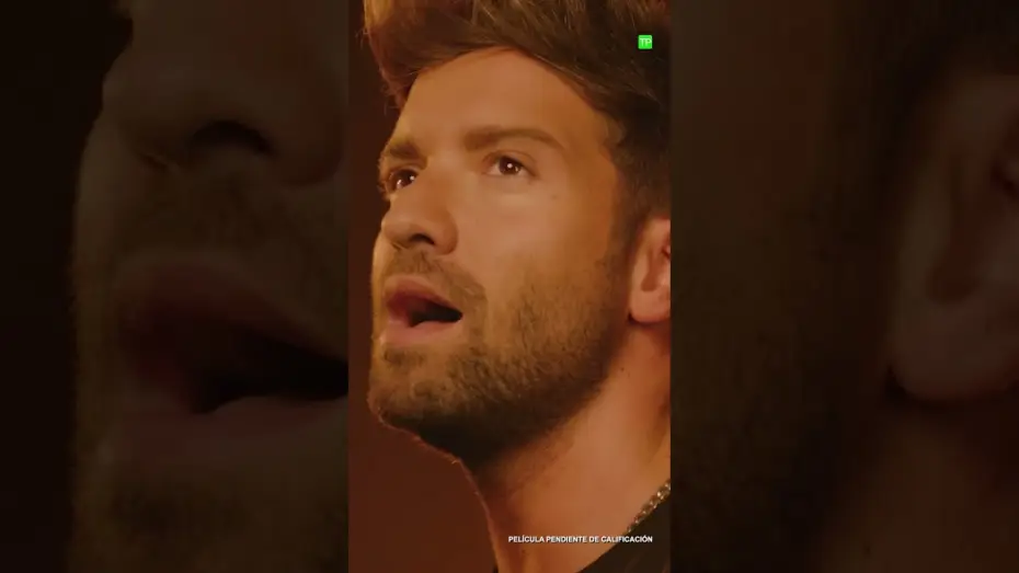 Видео к фильму Элементарно | Adelanto de "Somos Dos" interpretada por Pablo Albor&aacute;n