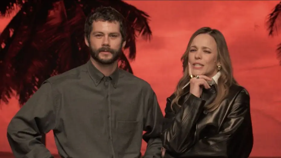 Видео к фильму Пришлите помощь | Intl Greeting