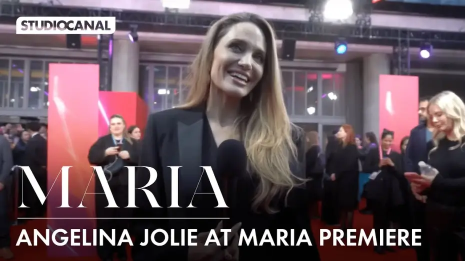 Видео к фильму Мария | Angelina Jolie at the MARIA premiere - London Film Festival