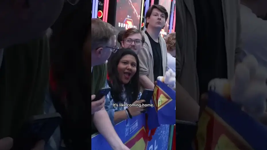 Видео к фильму Супергёрл — London just got a little more super
