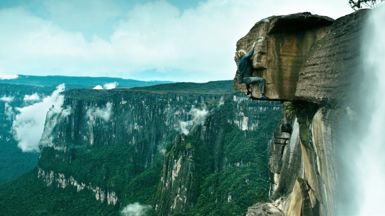 Видео к фильму На гребне волны | Rock Climbing Featurette